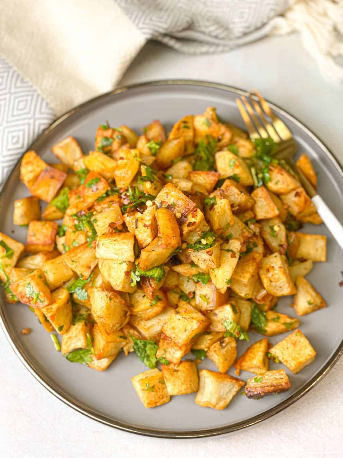 TasteGreatFoodie - Spicy Potatoes and Cilantro (Lebanese Batata Harra ...