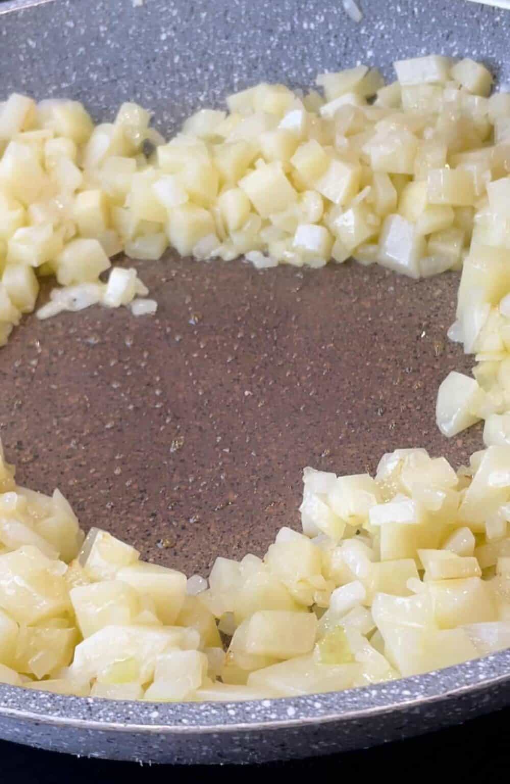 TasteGreatFoodie Meat Potato Onion Egg Skillet Middle Eastern Recipes