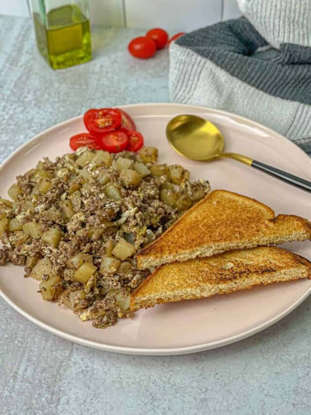 TasteGreatFoodie Meat Potato Onion Egg Skillet Middle Eastern Recipes