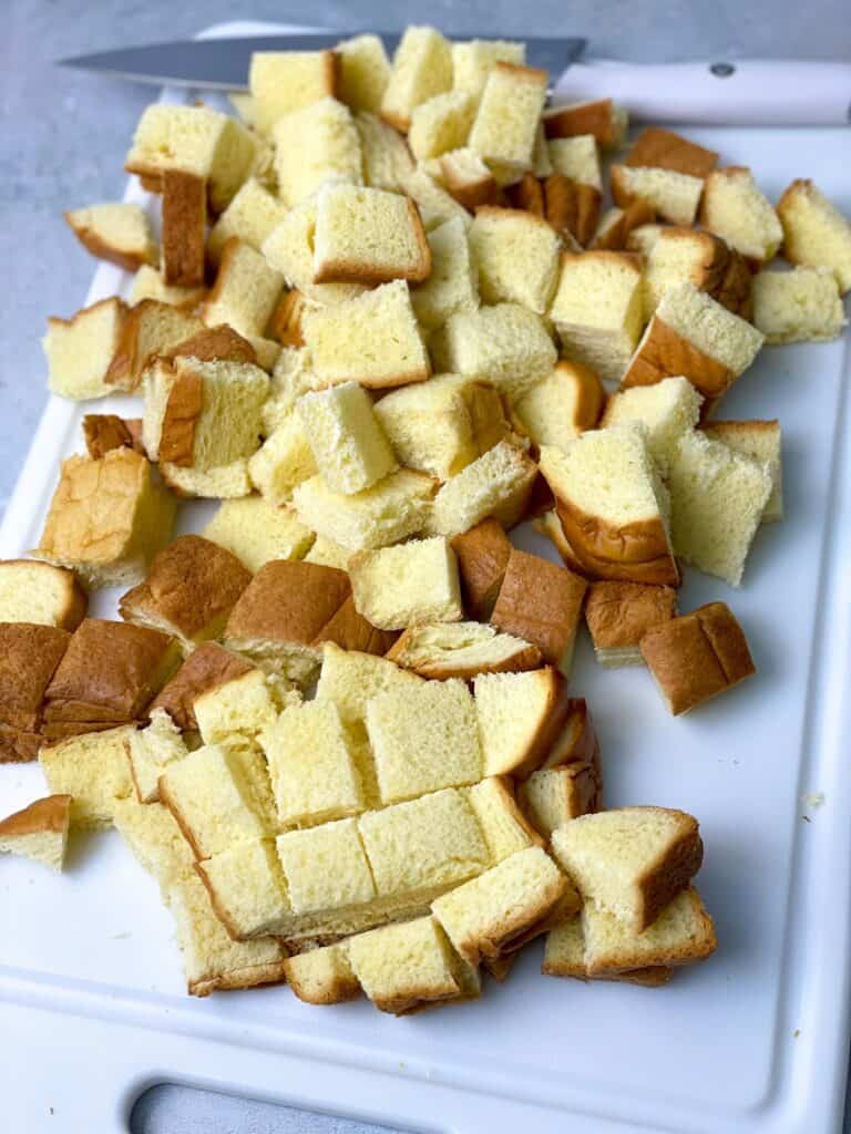 Cut the Brioche bread or French toast into equal squares