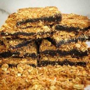 Healthy Oatmeal Date Bars ready to be eaten as a tasty snack!