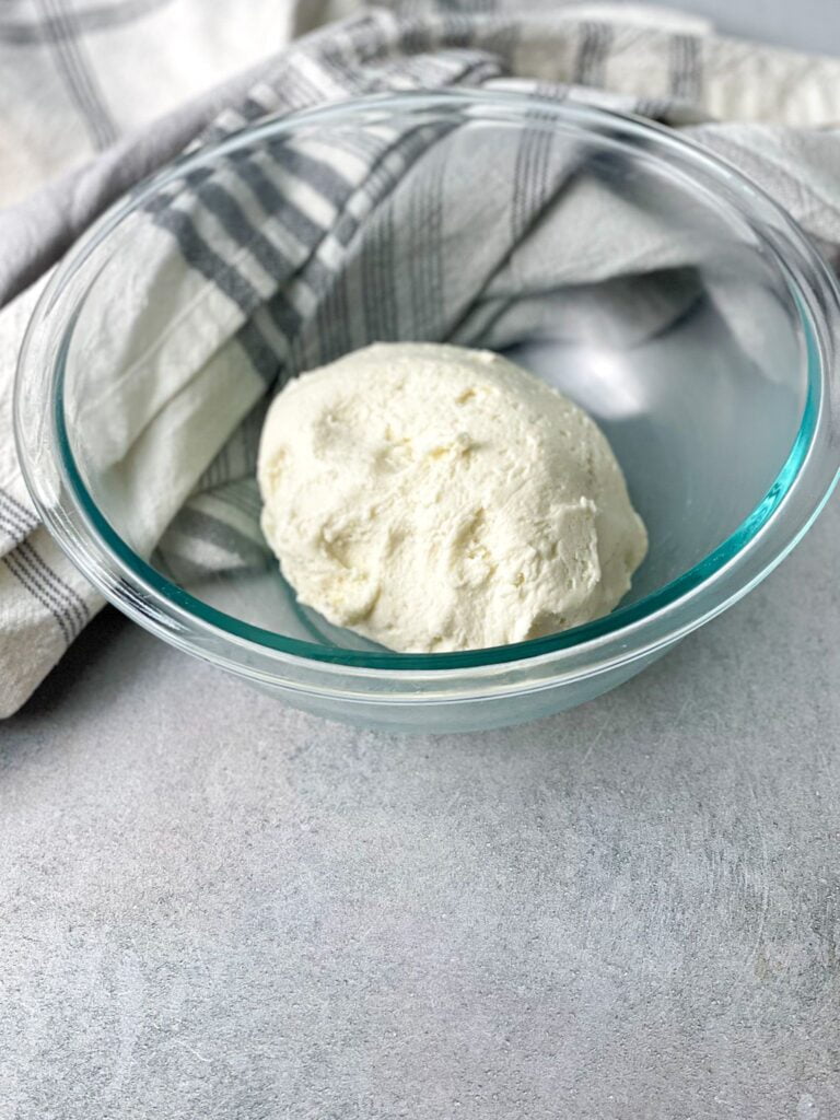 perfect gluten free dough in a glass bowl