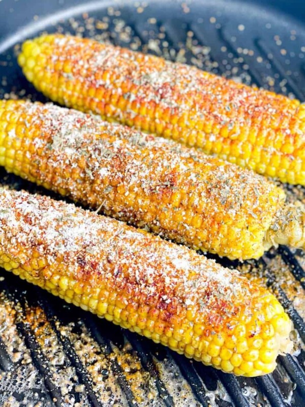 Easy grilled corn with cajun spices and butter