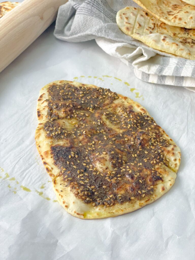 A gluten-free flat bread recipe made in 10 minutes and with only 3 ingredients (and no yeast needed). 