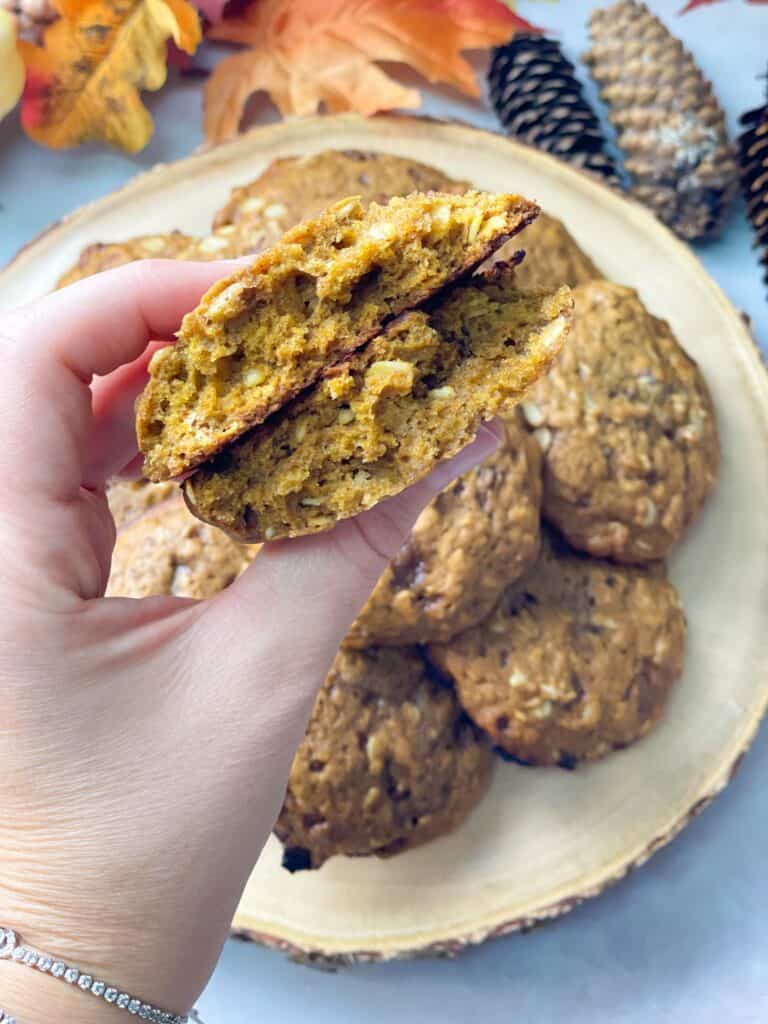 Healthy, soft, and delicious oatmeal cookies from pumpkin pie spice mix.