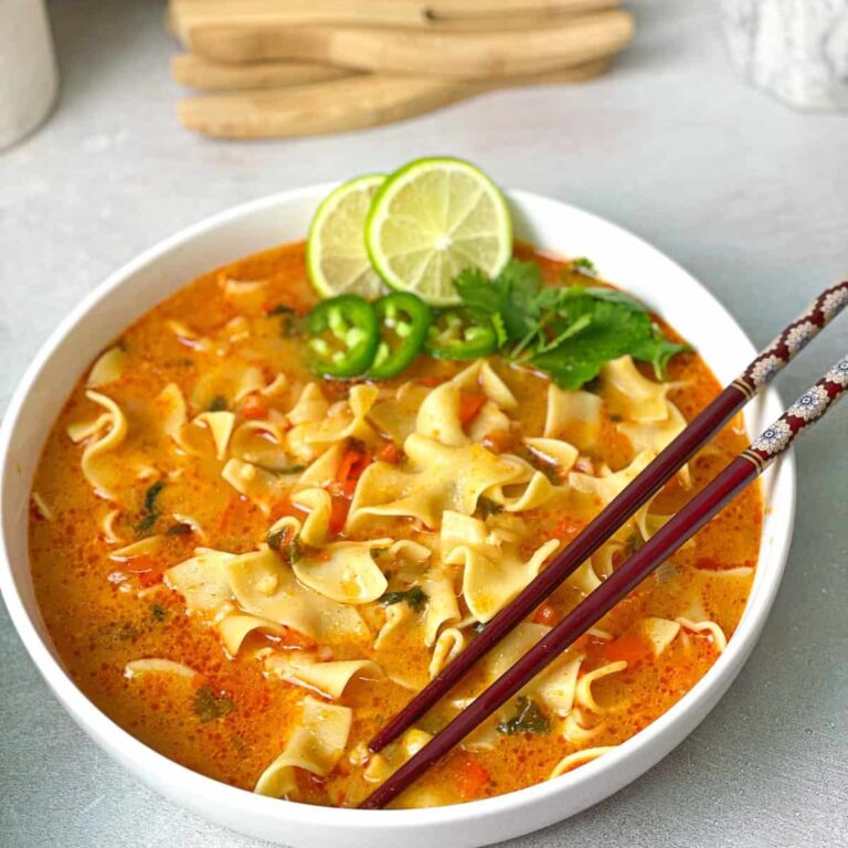 thai curry noodle soup