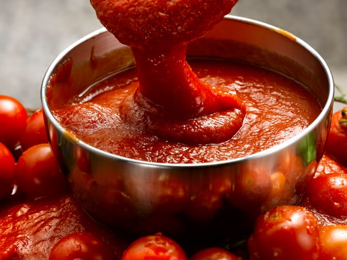 A bowl of tomato sauce that will make your homemade meals taste like top restaurants food. 