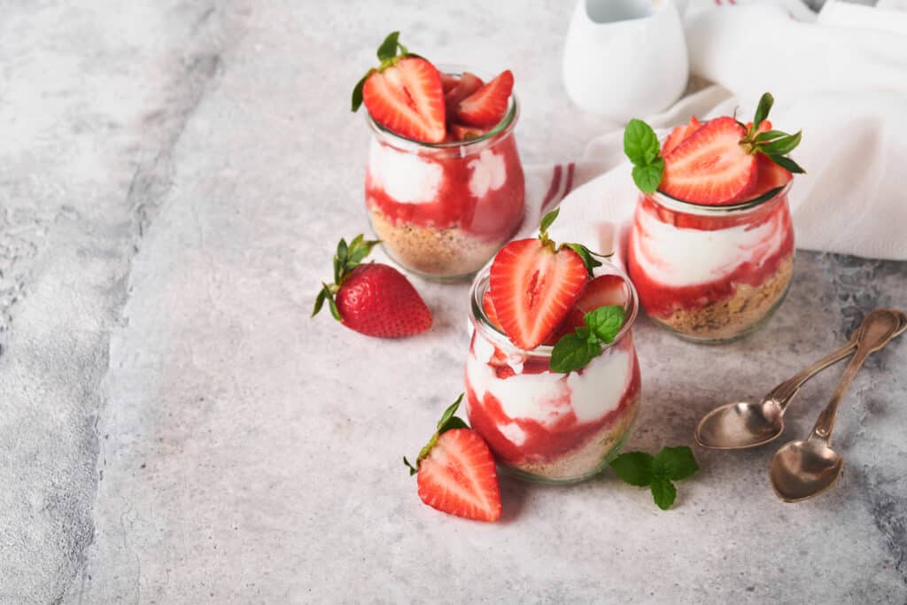 This perfect mix of creamy richness and crispy crust in a cup. With its velvety texture and luscious flavor, parfait is a true indulgence that never fails to satisfy.
