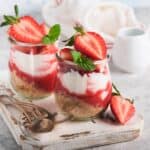 An easy dessert that combines the creaminess of pudding, the richness of cheesecake, and the crunchiness of parfait. This no-bake treat is perfect for those who want a quick and hassle-free dessert option.