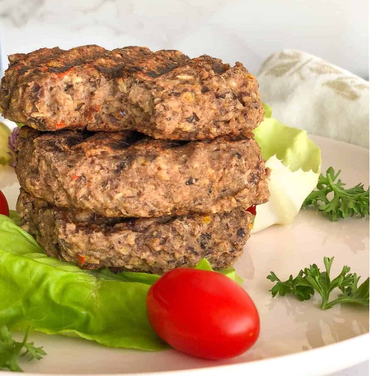 Zoomed in picture of vegan beef burgers.